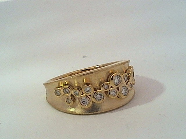 14K Yellow Gold Ring