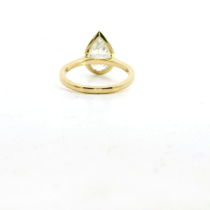 Lab Grown Diamond Engagement Ring