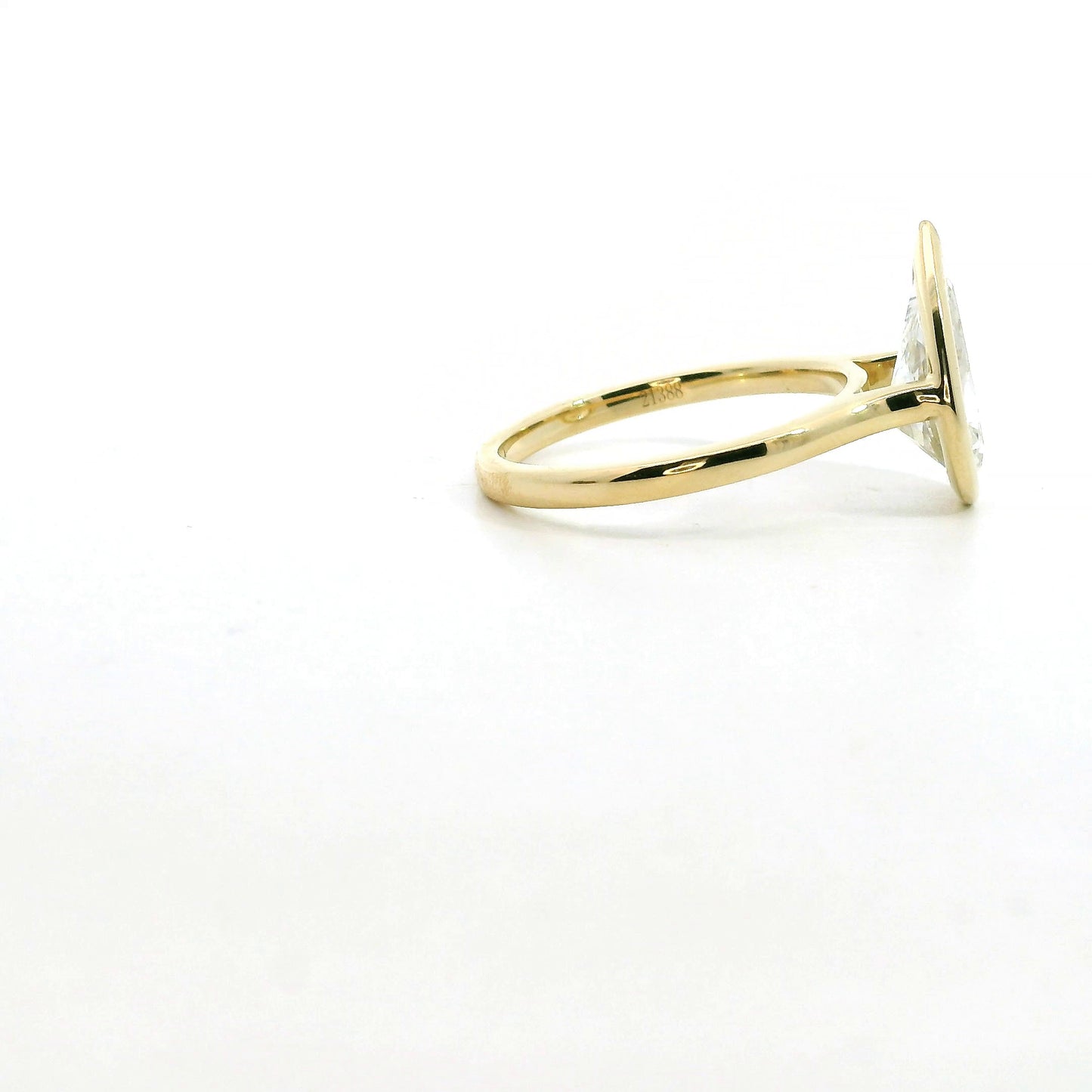 Lab Grown Diamond Engagement Ring