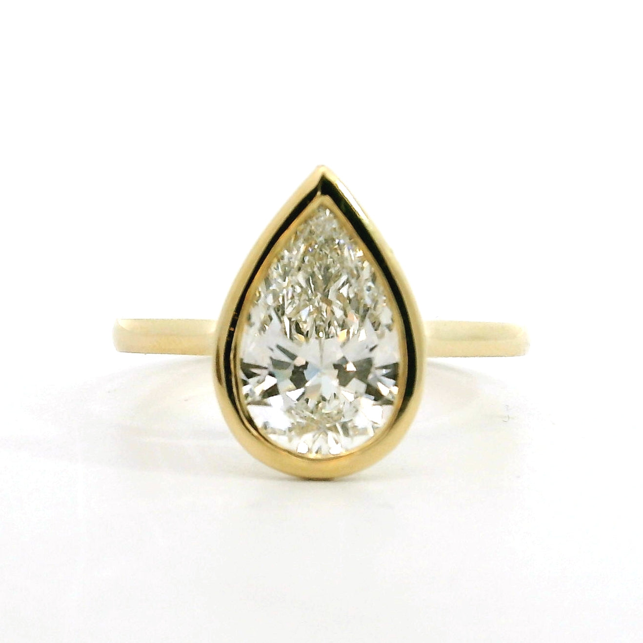 Lab Grown Diamond Engagement Ring